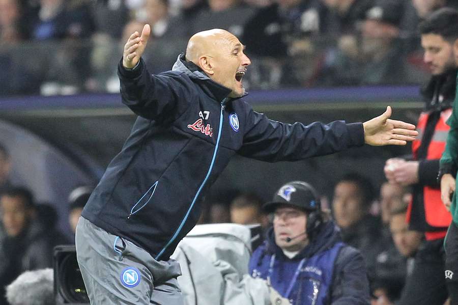 As reações ao Frankfurt-Nápoles: Spalletti elogiou o "carácter" dos napolitanos