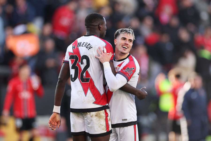 L'esultanza dei giocatori del Rayo