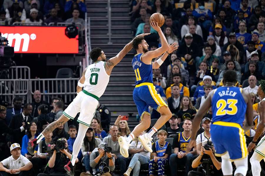 NBA, Golden State doma Boston, tripla doppia per Jokic contro Utah