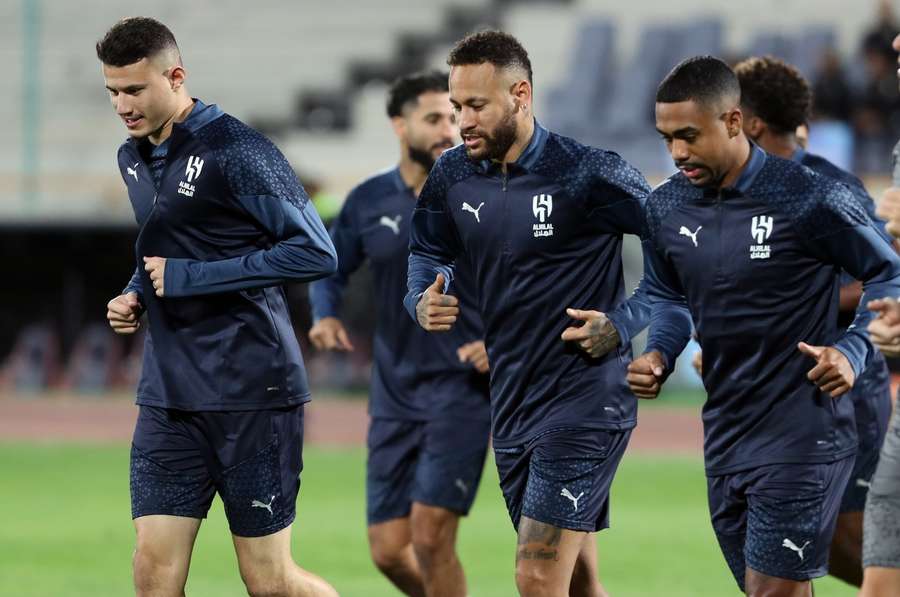 Neymar durante l'allenamento dell'Al Hilal.