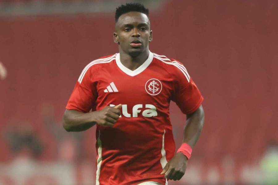 Johan Carbonero ficará no Internacional por mais temporadas Johan Carbonero ficará no Internacional por mais temporadas