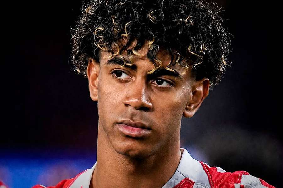 Lamine Yamal, ținta ironiilor celor de la Atletico după presupusa ofertă făcută de Barcelona pentru Julian Alvarez Lamine Yamal, ținta ironiilor celor de la Atletico după presupusa ofertă făcută de Barcelona pentru Julian Alvarez