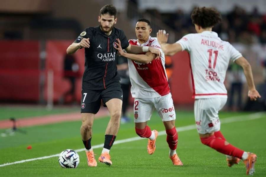 PSG e Mónaco discutem um lugar nos oitavos de final PSG e Mónaco discutem um lugar nos oitavos de final