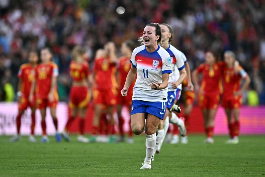 Anglia cucerește titlul european la capătul unei finale dramatice împotriva Spaniei