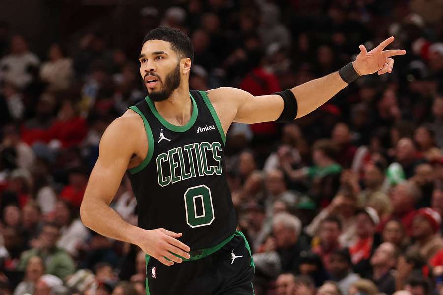 Jayson Tatum celebra un triple-doble contra los Chicago Bulls.