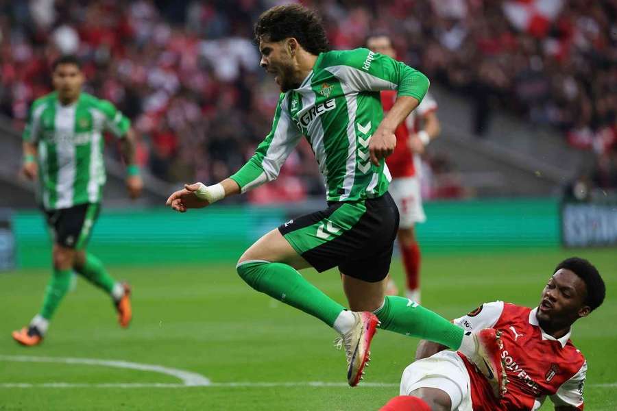 Dónde ver Real Betis - Braga en TV y online; alineaciones y previa