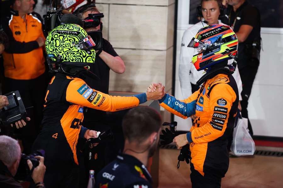 Lando Norris (l.) und Oscar Piastri (r.) Lando Norris (l.) und Oscar Piastri (r.)