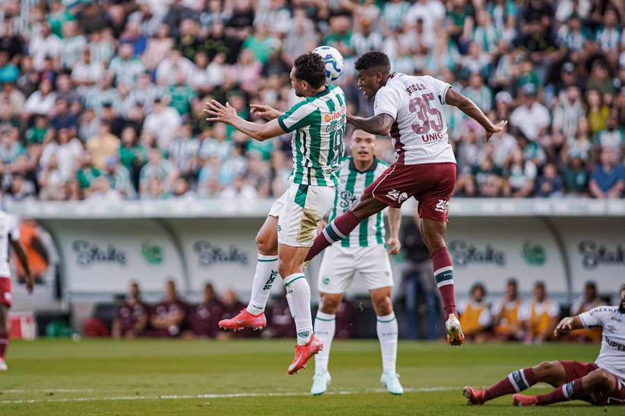 Defesas levaram a melhor no Alfredo Jaconi Defesas levaram a melhor no Alfredo Jaconi