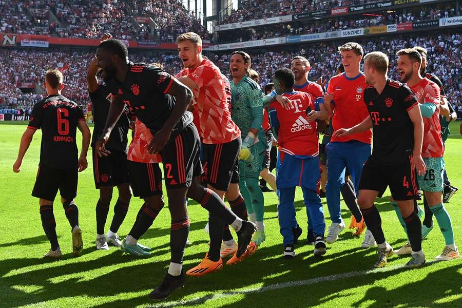 La festa amarissima del Bayern Monaco: licenziati in tronco Kahn e Salihamidžić
