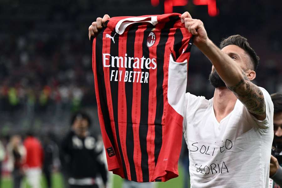 Olivier Giroud heeft voor het laatst het shirt van AC Milan gedragen