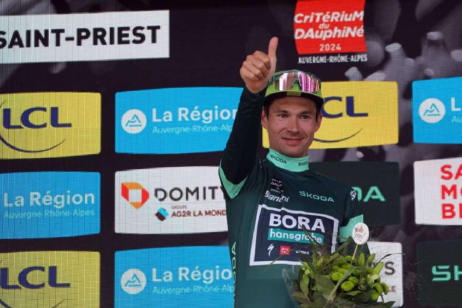 Roglic ascendeu à liderança