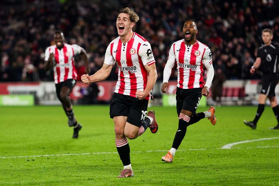 Yehor Yarmolyuk of Brentford scores the third goal Yehor Yarmolyuk of Brentford scores the third goal