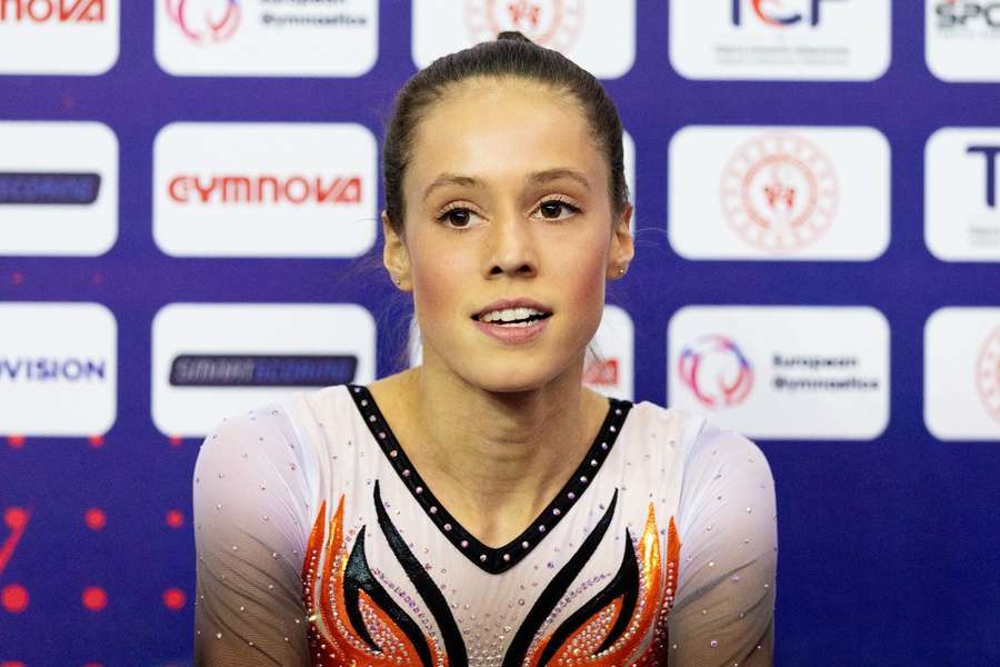 Naomi Visser sluit EK turnen af met vierde plaats op vloer en mist net medaille