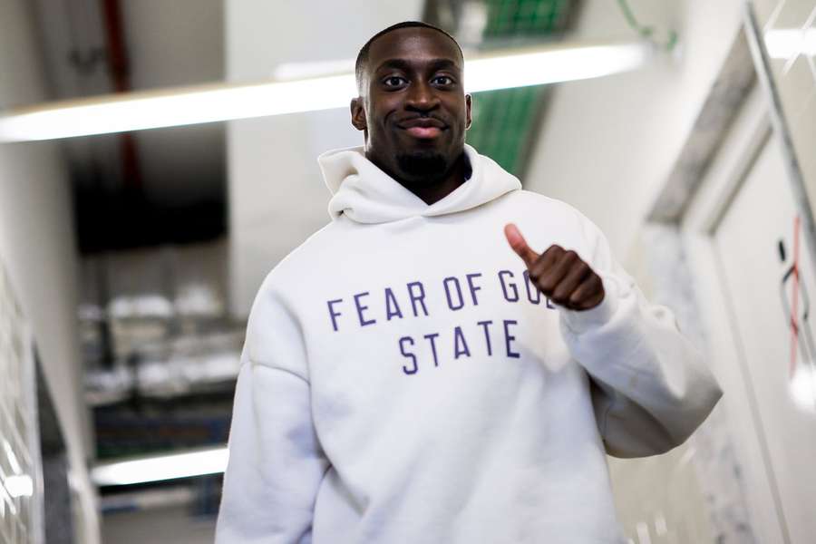 Carlos Forbs lors du stage avec la sélection principale Carlos Forbs lors du stage avec la sélection principale