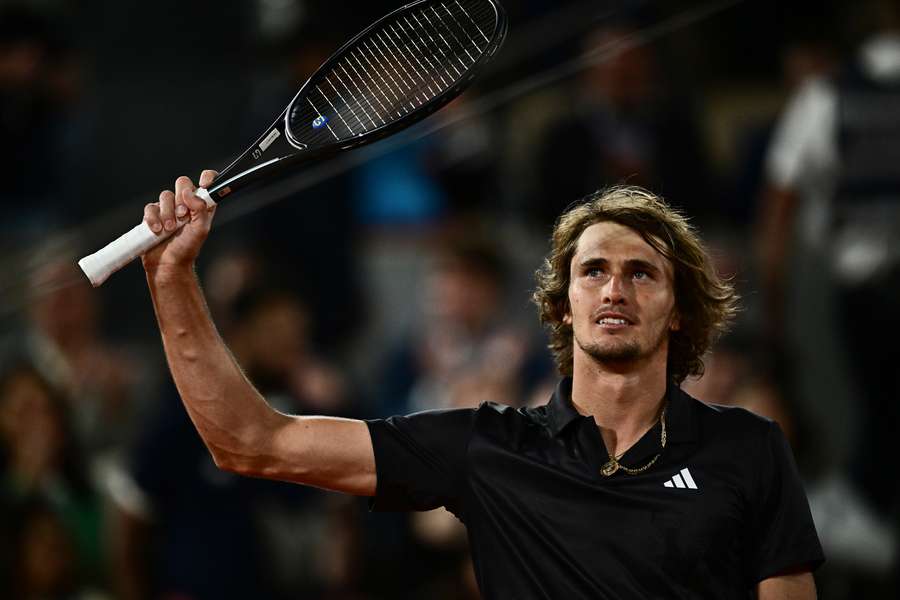 Alexander Zverev steht im Viertelfinale von Paris.