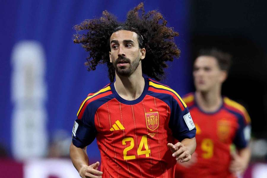 Cucurella, en el primer partido con España Cucurella, en el primer partido con España