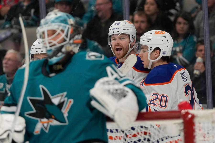 Max Jones (M.) erzielte den zweiten Treffer für Edmonton