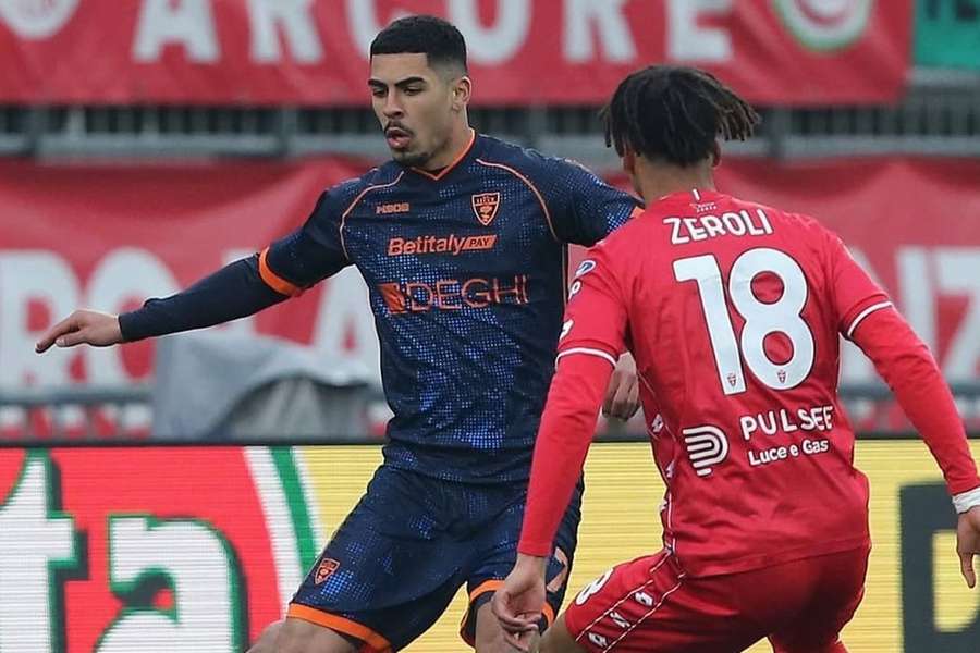 Danilo Veiga cumpre primeira temporada no Lecce Danilo Veiga cumpre primeira temporada no Lecce