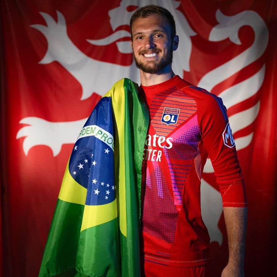 Lucas Perri, do Lyon