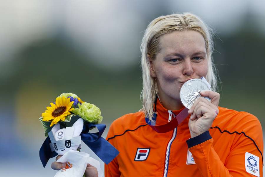 Van Rouwendaal met de zilveren medaille in Tokyo, 2021