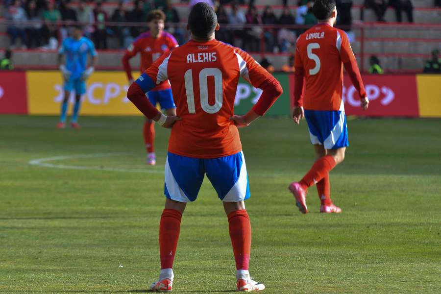 Alexis Sánchez lamenta eliminação chilena na altitude boliviana