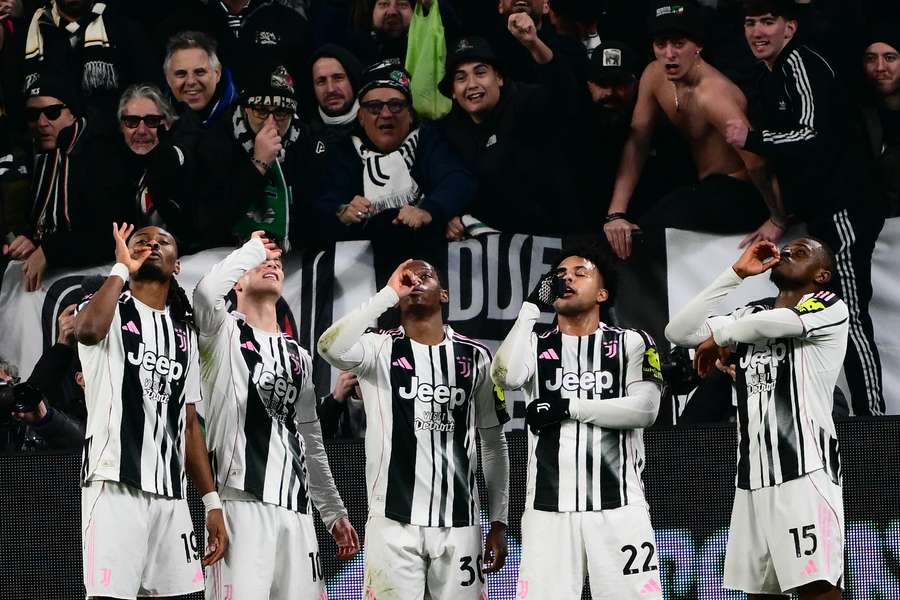 Juventus aproveitou várias ausências do Napoli