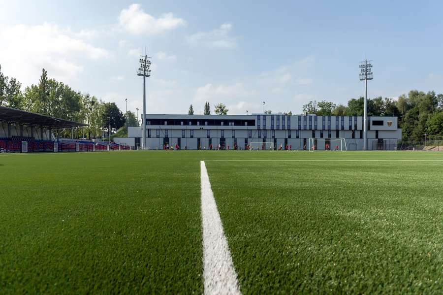 Nowy budynek klubowy i boisko w krótkiej i średniej perspektywie posłużą za dom pierwszej drużyny