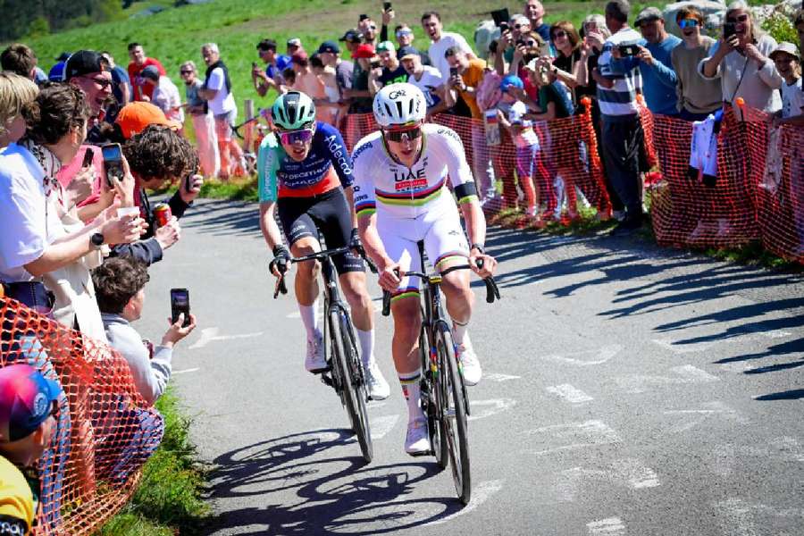 Tadej Pogačar ha tenido que exprimirse para superar a Paul Seixas.