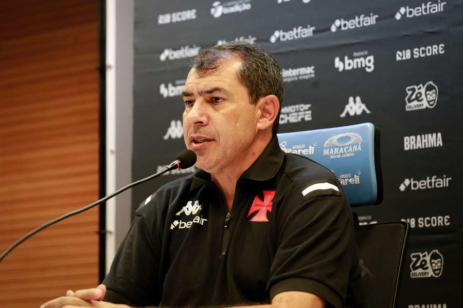 Fábio Carille não resistiu a mais um tropeço 