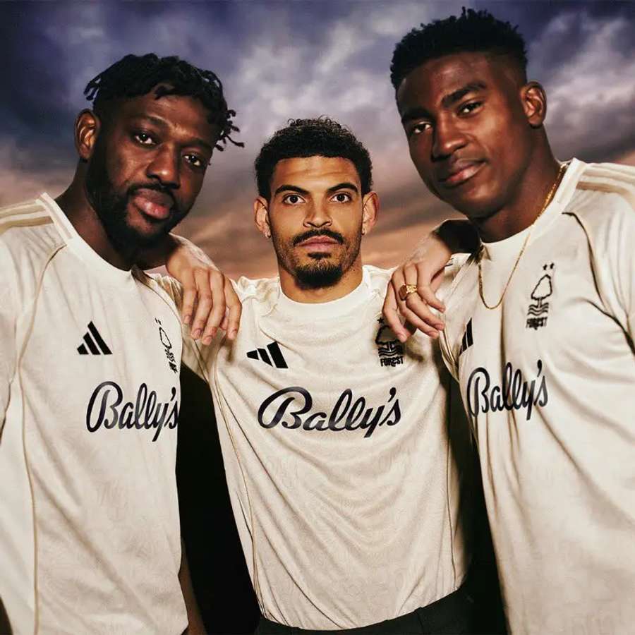 Nottingham Forest away kit Nottingham Forest away kit