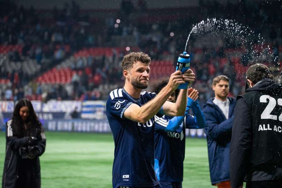 Thomas Müller com a camisola dos Caps