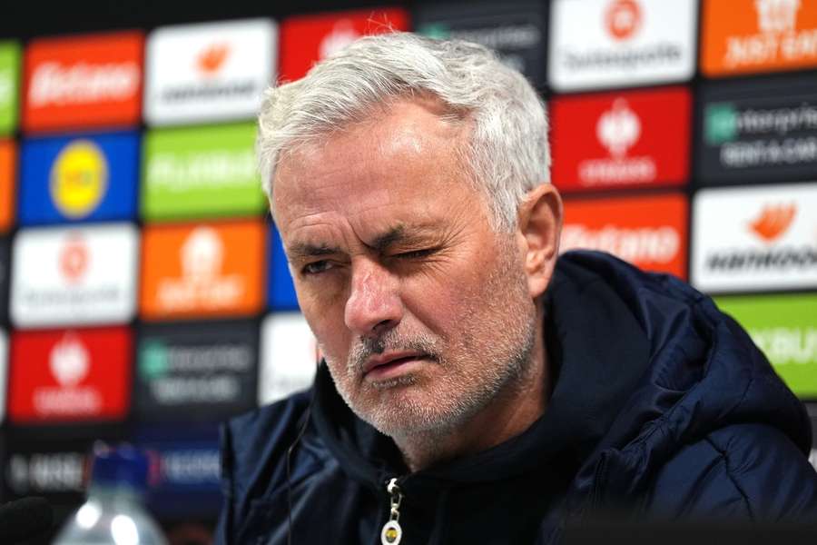 Mourinho wished luck by ex-Benfica boss Lage after Champion League loss