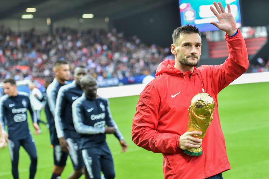 36-årige Hugo Lloris stopper på landsholdet - Fortsætter dog for Tottenham