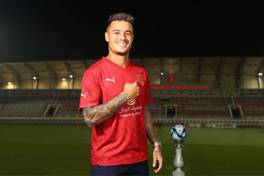 Philippe Coutinho foi apresentado pelo Al-Duhail nesta sexta-feira (8)