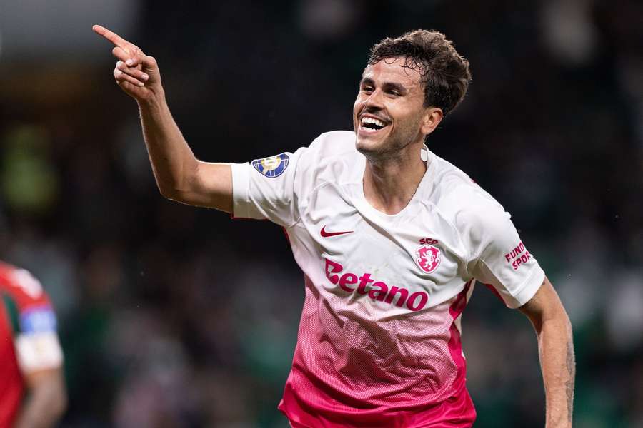 Pedro Lima bisou na estreia a titular Pedro Lima bisou na estreia a titular