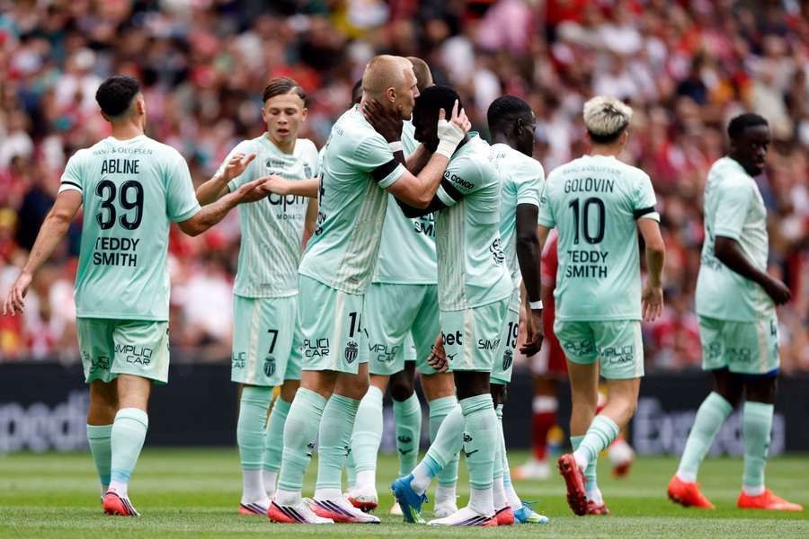 Les Monégasques à Anfield ce dimanche. Les Monégasques à Anfield ce dimanche.