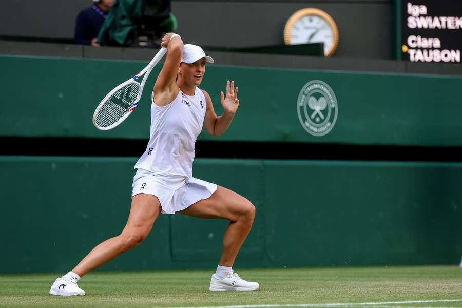 Tenis Flash: Iga Świątek zagra o pierwszy w karierze półfinał Wimbledonu