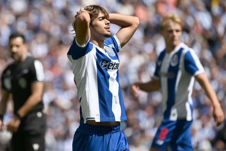 Rodrigo Mora vai jogar em Itália Rodrigo Mora vai jogar em Itália