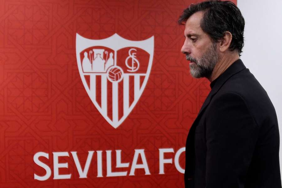 Quique Sánchez Flores no seguirá entrenando al Sevilla