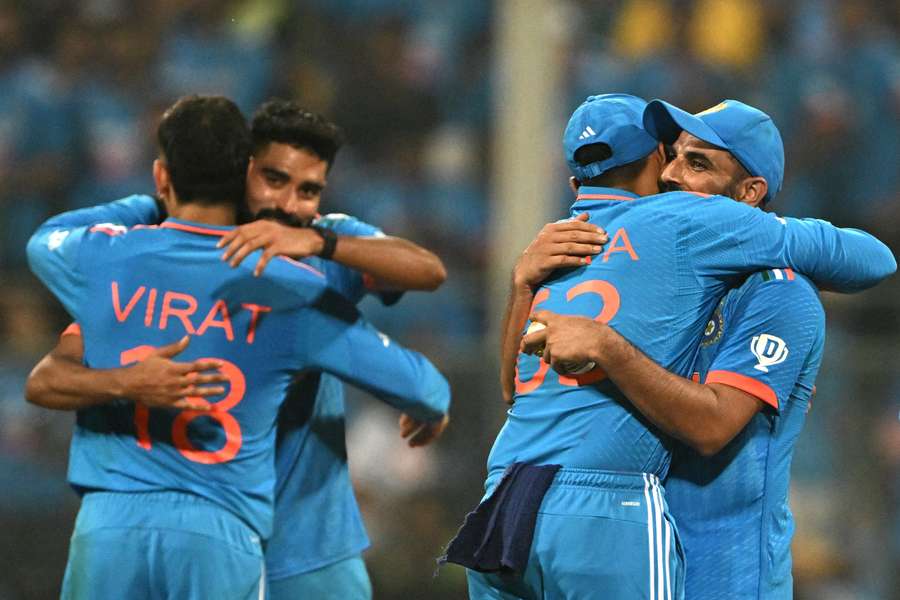 Kohli and Shami starred as India beat New Zealand to reach World Cup final