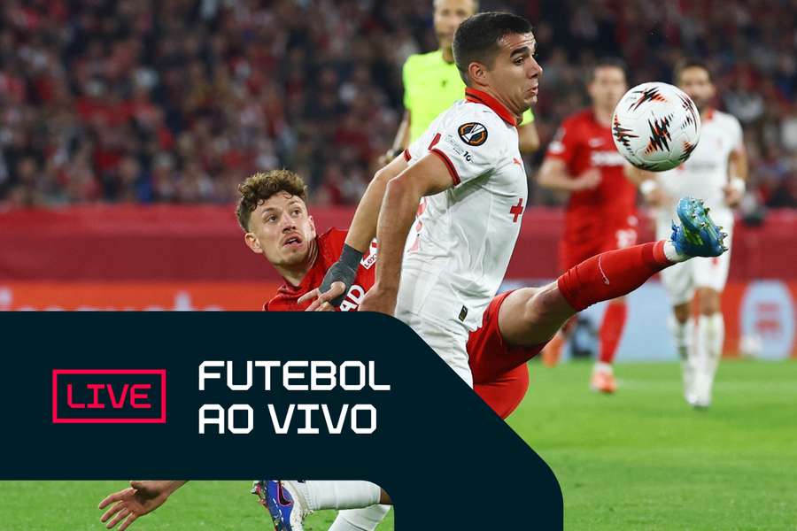 Lance do jogo entre Freiburg e Braga, pela semifinal da Liga Europa