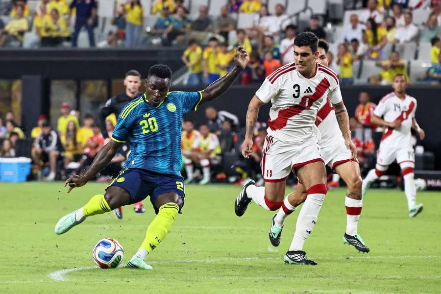 A seleção peruana foi mais uma vez derrotada A seleção peruana foi mais uma vez derrotada