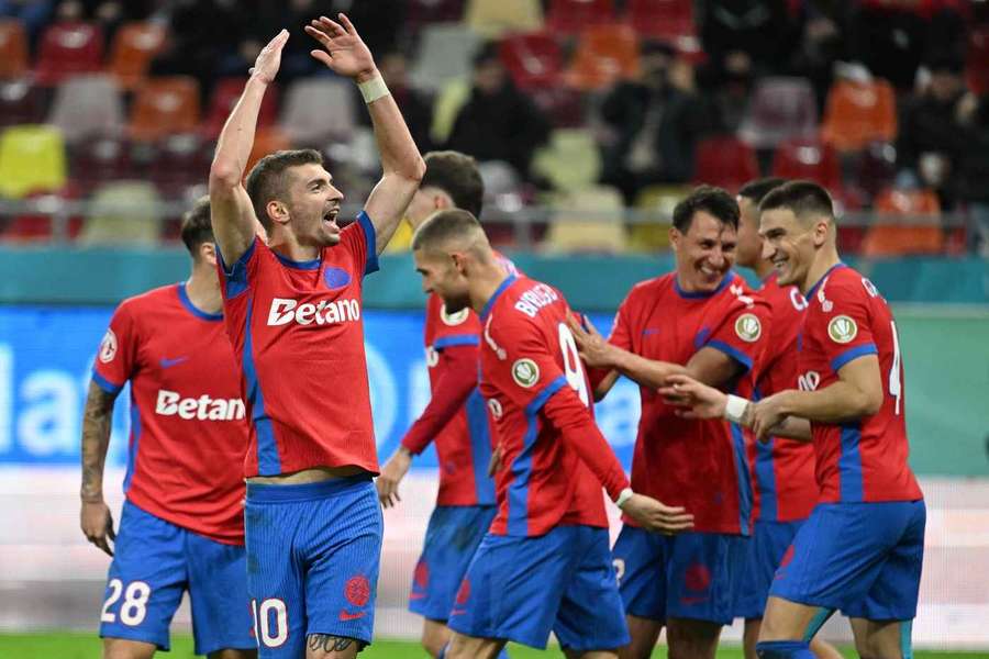 FCSB domină echipa etapei FCSB domină echipa etapei