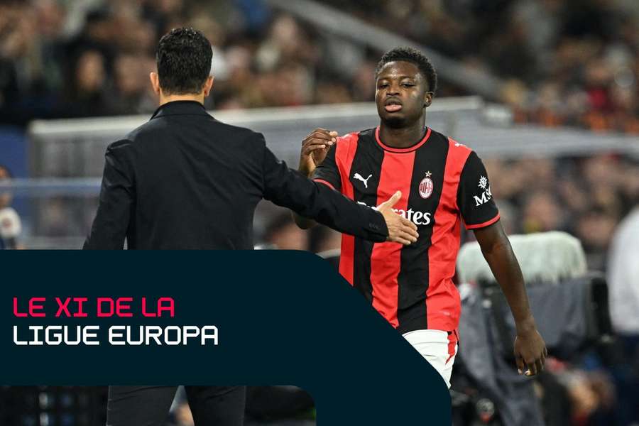 Alphadjo Cisse félicité par Ruben Amorim jeudi soir.