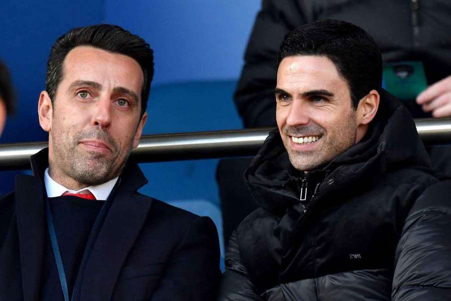 Edu Gaspar (L) was sinds 2019 actief in de directie van Arsenal