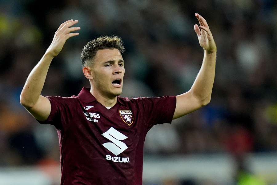 Asllani potrebbe andare via Asllani potrebbe andare via