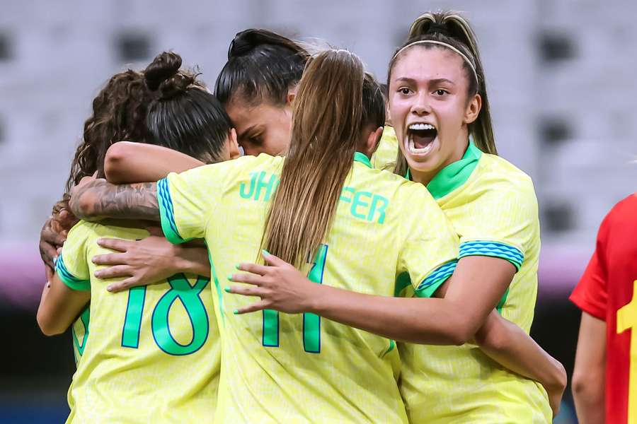 Brasil garante medalha olímpica no futebol feminino