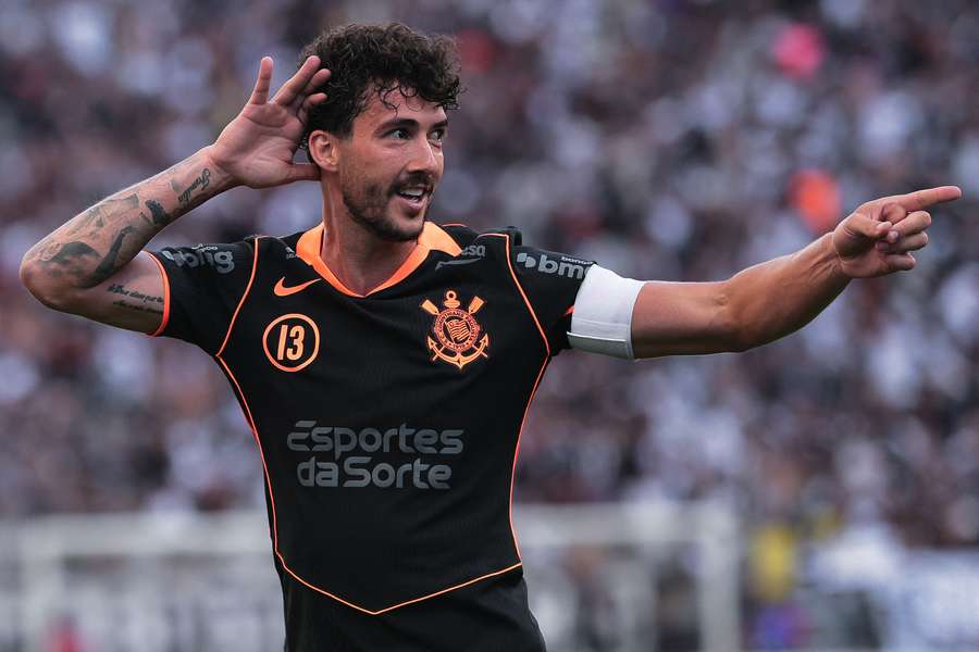 Gustavo Henrique abriu o placar em Itaquera Gustavo Henrique abriu o placar em Itaquera