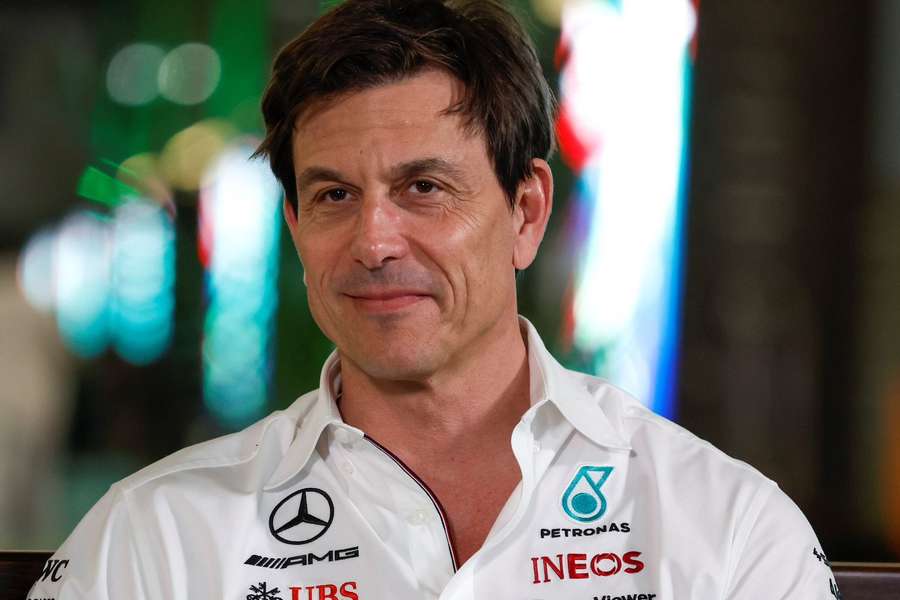 Fórmula 1: Mercedes quer grandes ganhos, segundo Toto Wolff