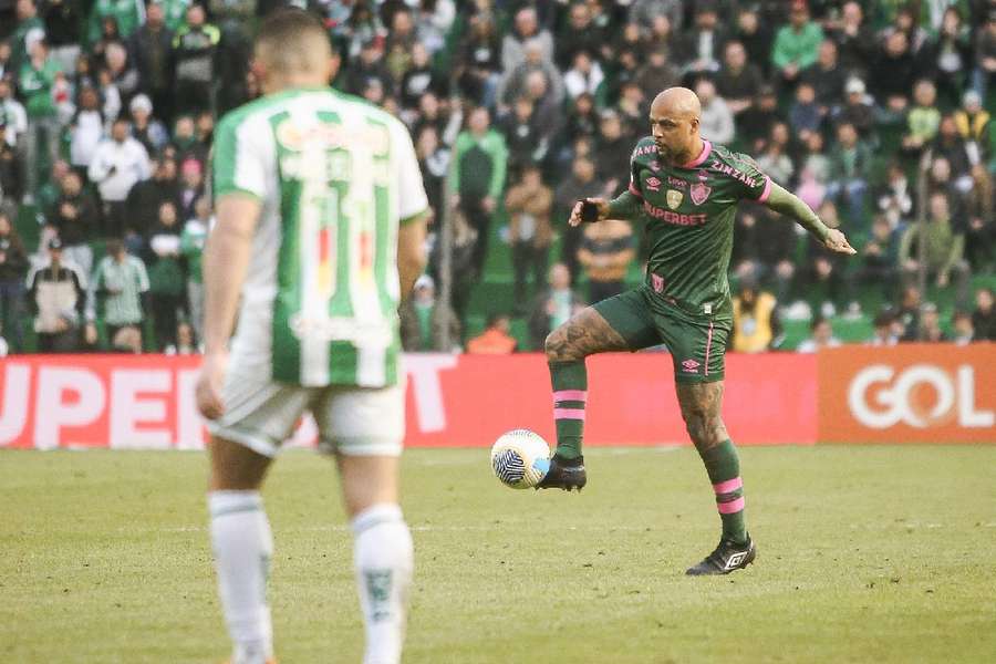 Felipe Melo é conhecido pelo seu forte temperamento